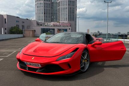 Ferrari F8 20.652 km 390.000 &euro; Essen 45127
