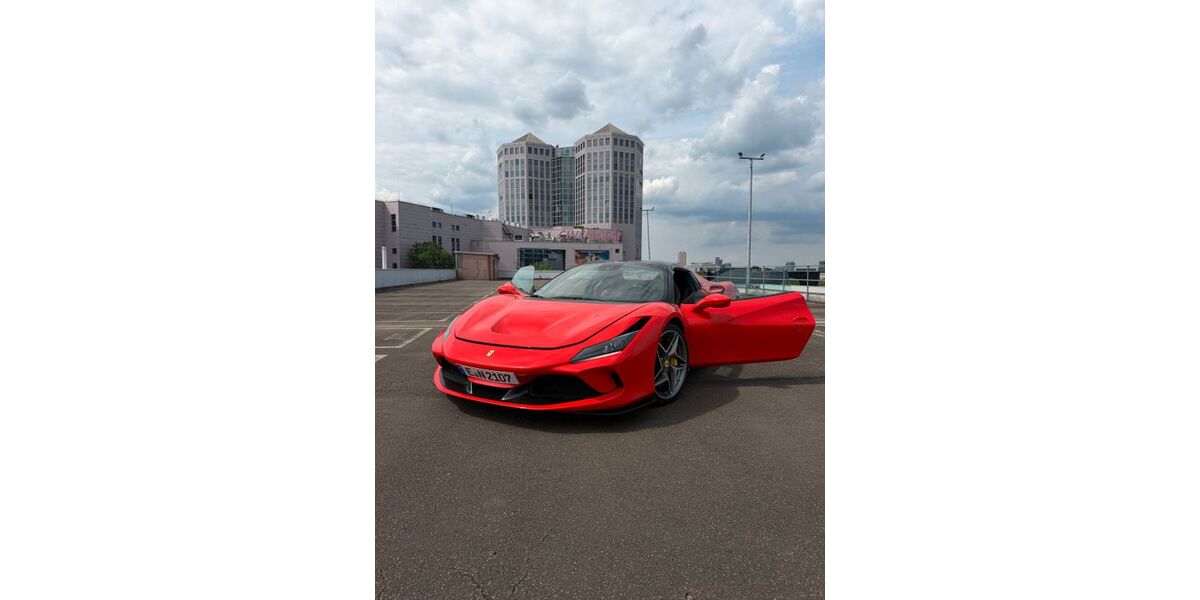 Ferrari F8 20.652 km 390.000 &euro; Essen 45127