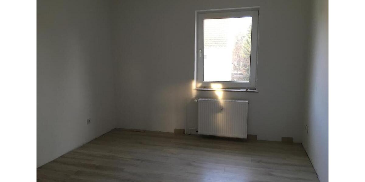 Etagenwohnung Castrop-Rauxel Deinighausen - 4 Zimmer, 74 m&sup2;, 609&euro; | Angebot:25515280