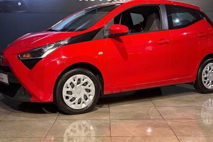 Toyota Aygo (X) 71.408 km 8.590 &euro; Ratingen 40880