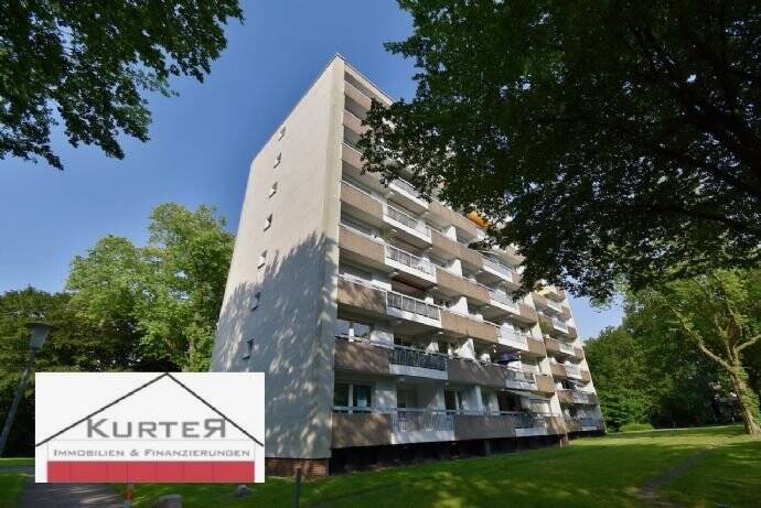 LEERE VIER Zimmer Wohnung - GARAGE - ERBPACHTGRUNDSTÜCK