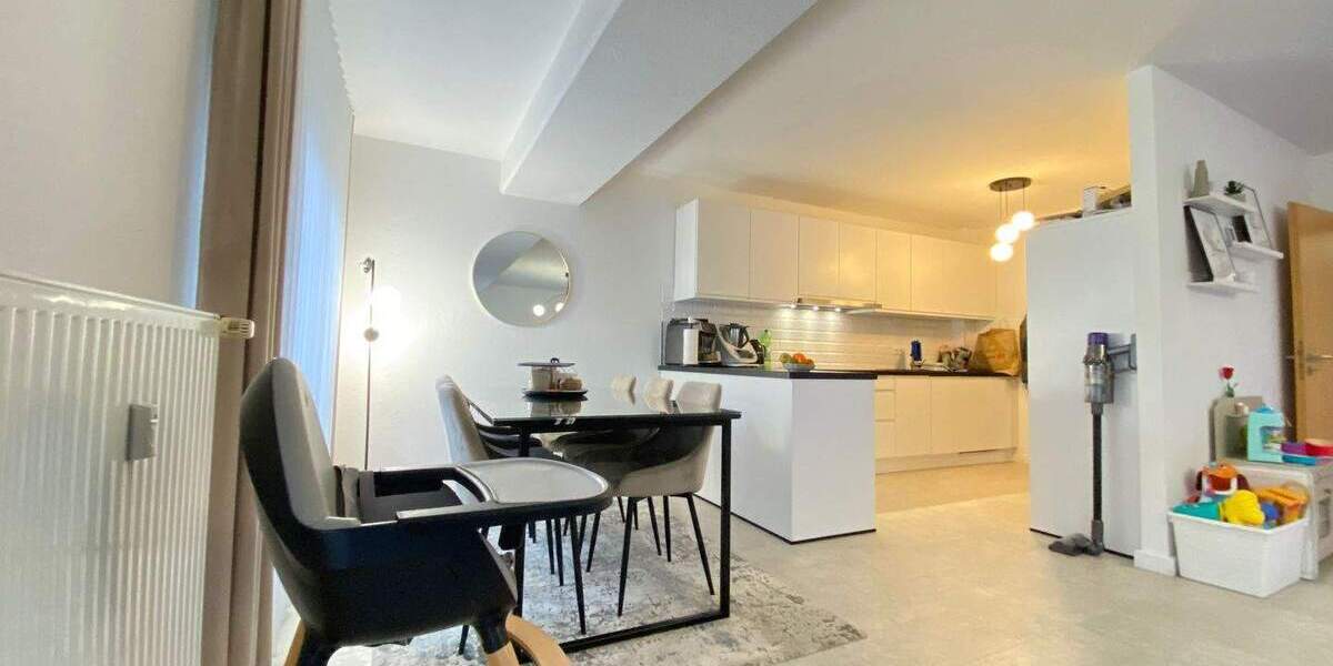 EG | Balkon | Garage | 3,5 Zimmer | 93m² 3 zimmer