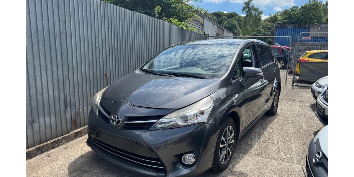 Toyota Verso 189.000 km 7.000 € Essen 45143