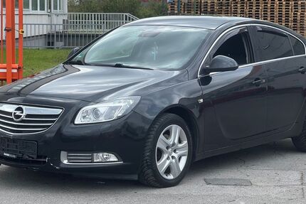 Opel Insignia 223.000 km 2.490 &euro; Herten 45701