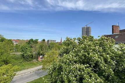 Wohnung zum Mieten in Berlin 2.541 € 121.01 m²