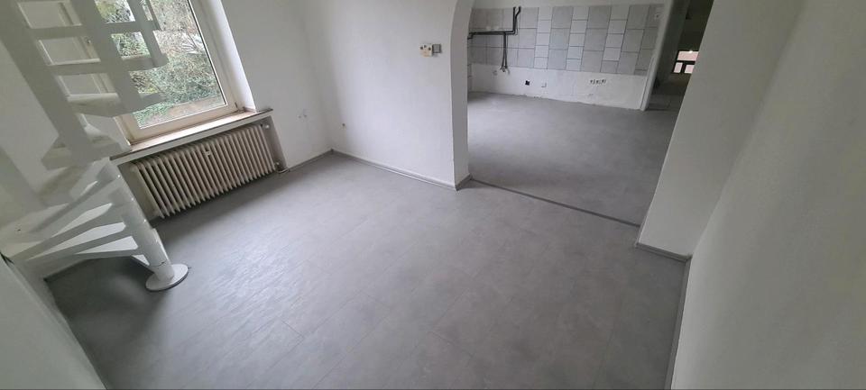 Etagenwohnung Duisburg Mittelmeiderich - 3 Zimmer, 75 m&sup2;, 900&euro; | Angebot:26364723