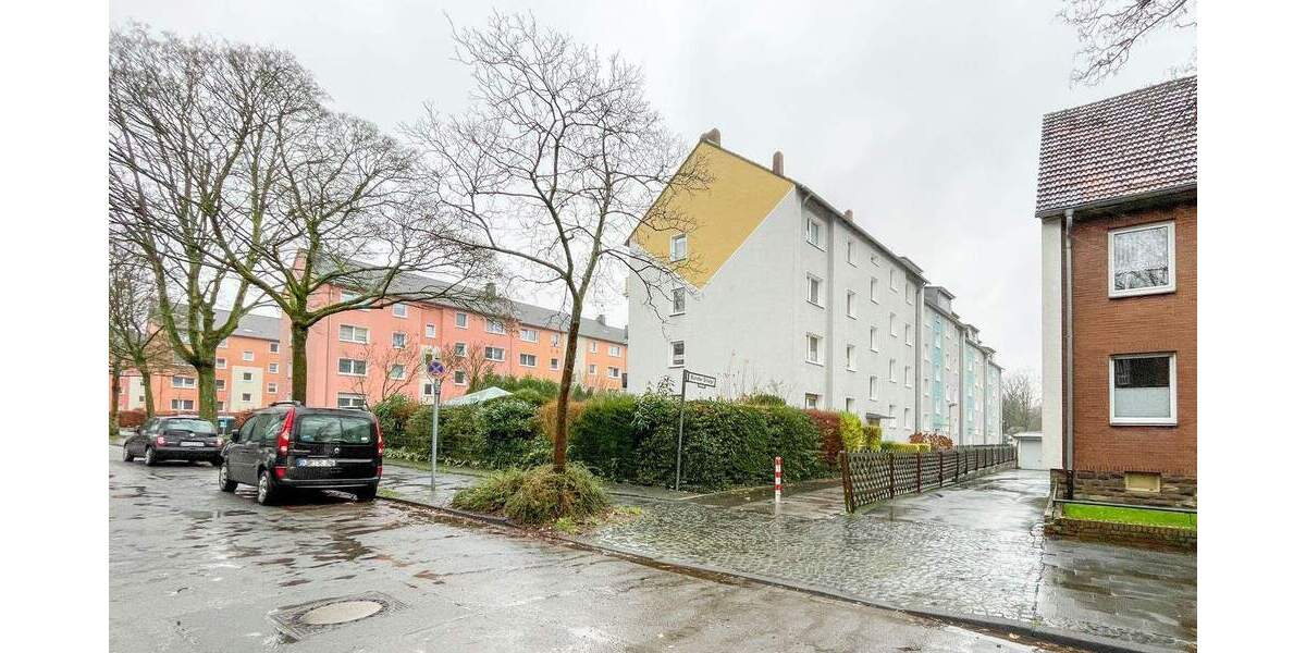 frisch renoviert - ruhige Lage - Balkon 3 zimmer