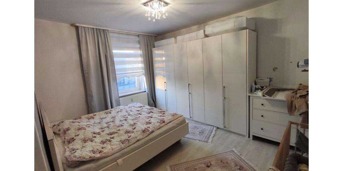 Etagenwohnung Gelsenkirchen Resse - 5 Zimmer, 135 m&sup2;, 1.300&euro; | Angebot:27621941