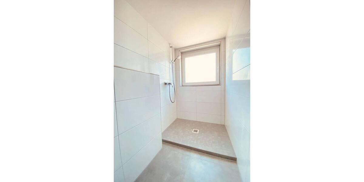 Etagenwohnung Bottrop Stadtmitte - 3 Zimmer, 81 m&sup2;, 775&euro; | Angebot:25671788