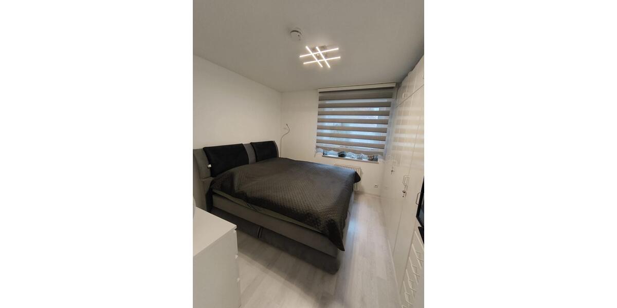 Erdgeschoßwohnung Duisburg Huckingen - 4 Zimmer, 98 m&sup2;, 200.000&euro; | Angebot:26383128
