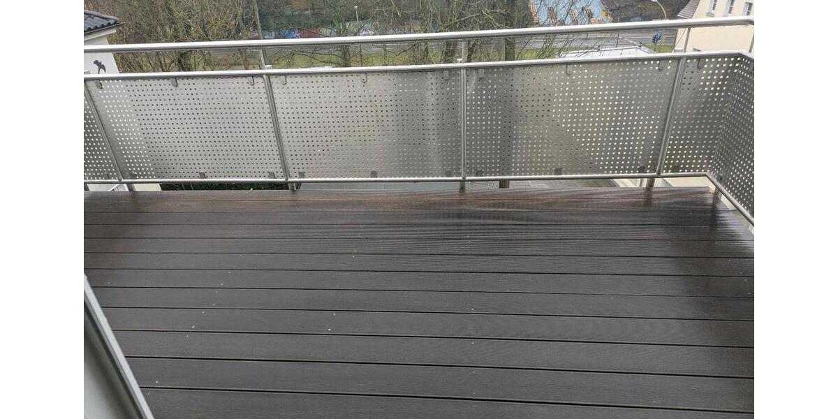 Dachgeschoßwohnung Essen Stadtbezirk II - 5 Zimmer, 79 m&sup2;, 850&euro; | Angebot:25176287