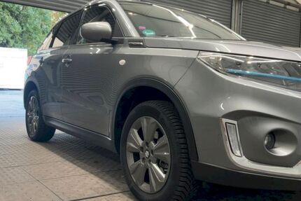 Suzuki Vitara 11.023 km 19.250 &euro; Ratingen 40880