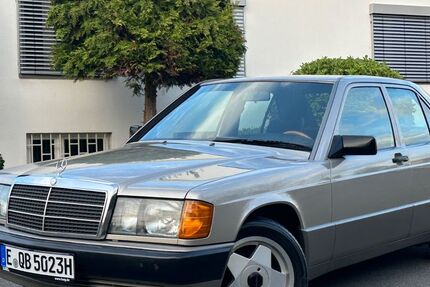 Mercedes-Benz 190 118.000 km 22.700 &euro; Essen 45356