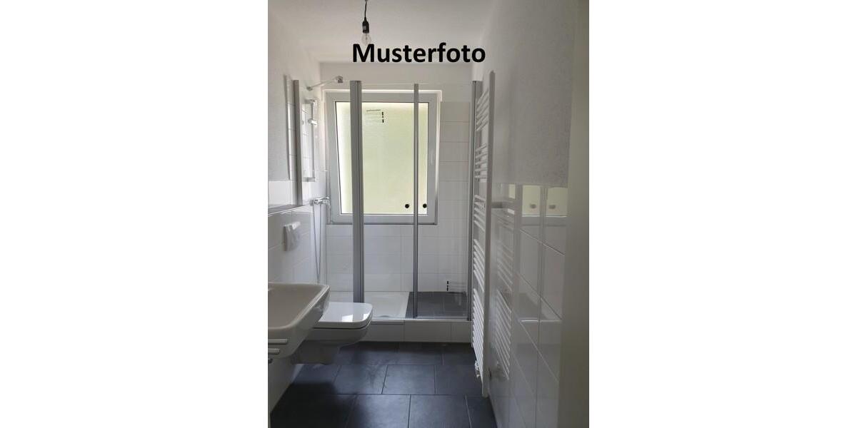 bezugsfertige, großzügige 2-Zimmer-Wohnung mit Balkon in Bochum Eppendorf zimmer