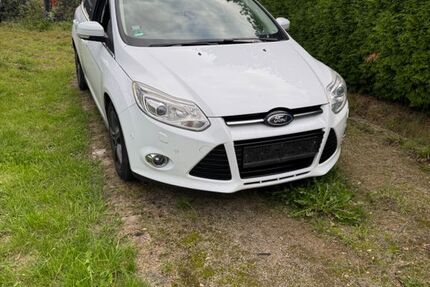 Ford Focus 225.000 km 3.200 &euro; Herne 44627