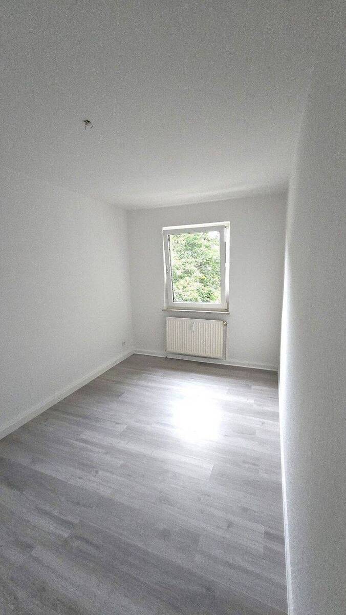 Sehr schöne renovierte 3 Zimmer Wohnung in Gelsenkirchen zu vermieten