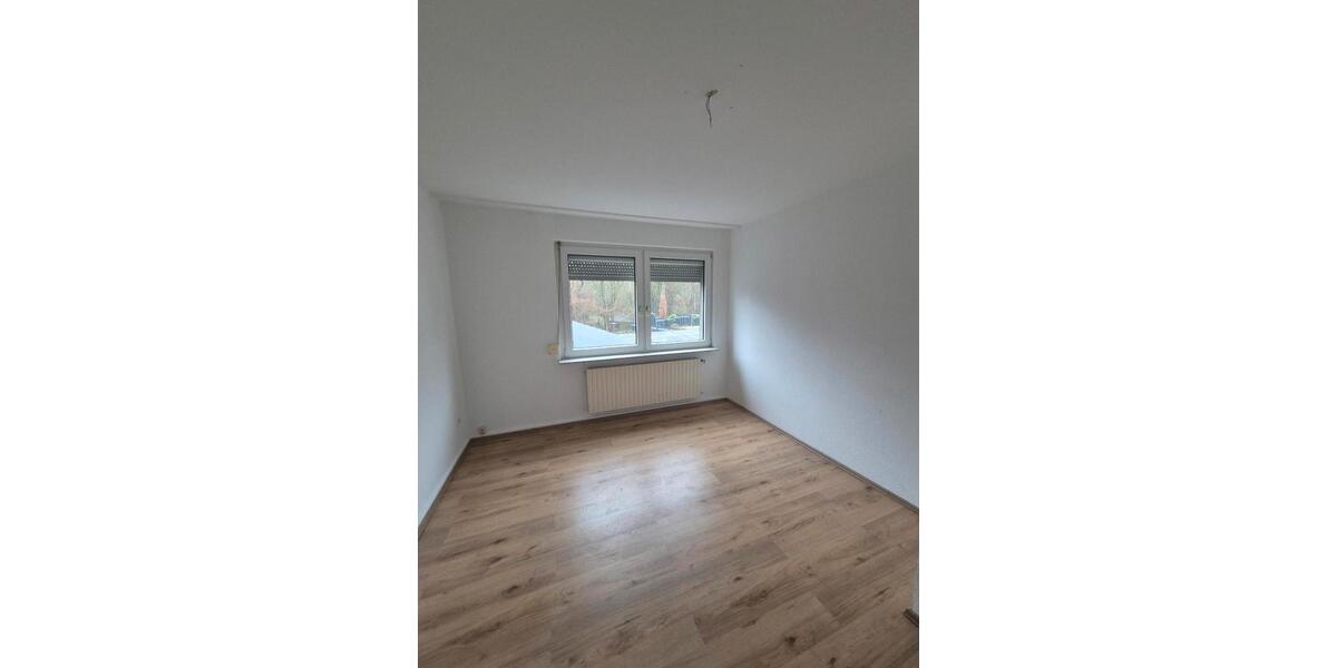 Schöne Wohnung 3 zimmer