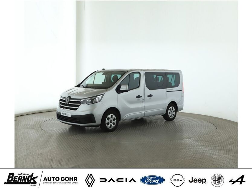 Renault Trafic 23.901 km 36.880 € Oberhausen 46049