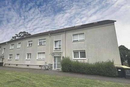 2wohnungen zu verkaufen und 4 ParkplatzStellplätze zimmer