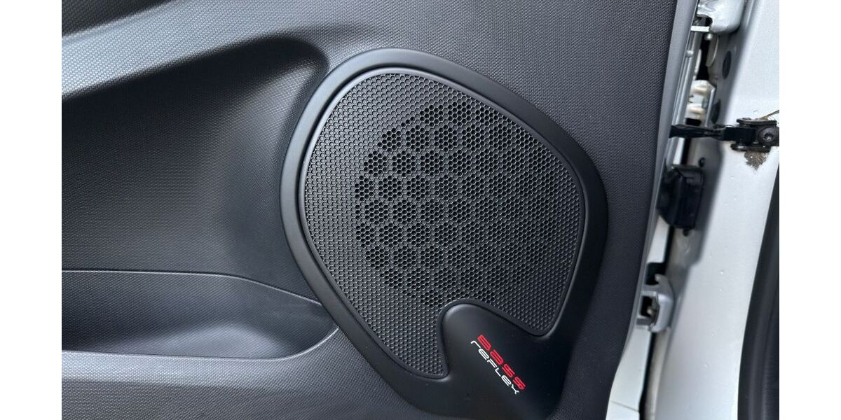 Renault Clio 69.700 km 13.900 &euro; Duisburg 47259