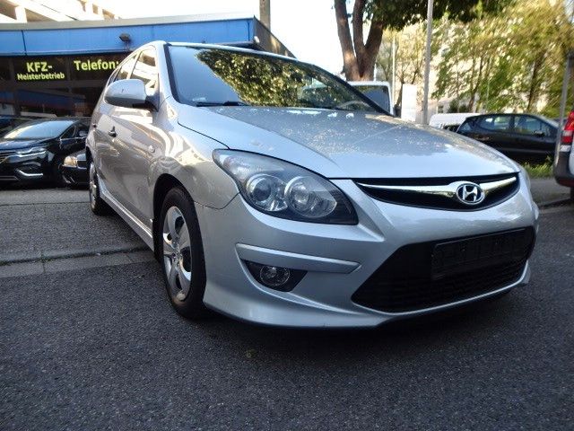 Hyundai i30 150.600 km 2.800 &euro; Essen 45276
