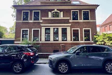 Haus zum Kaufen in Duisburg 550.000 € 310 m²