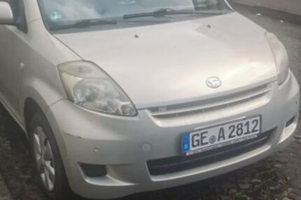 Daihatsu Sirion 95.000 km 2.500 &euro; gelsenkirchen 45888