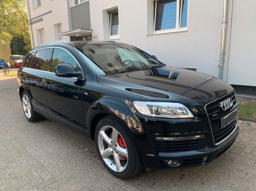 Q7