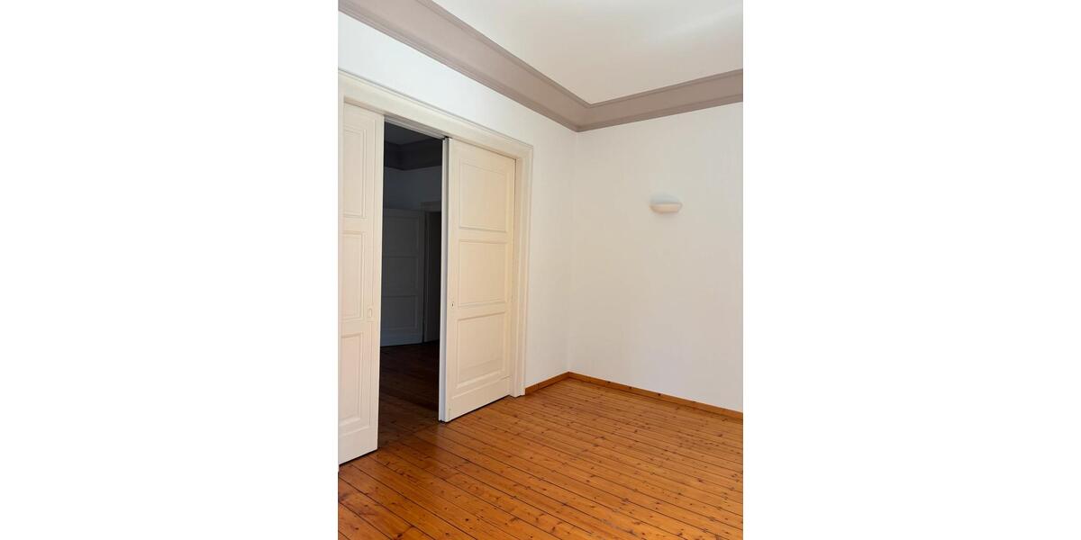 Etagenwohnung Duisburg - 4 Zimmer, 100 m&sup2;, 259.000&euro; | Angebot:27055669