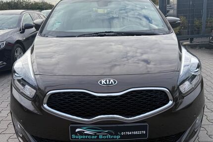 Kia Carens 180.000 km 5.499 &euro; Bottrop 46238