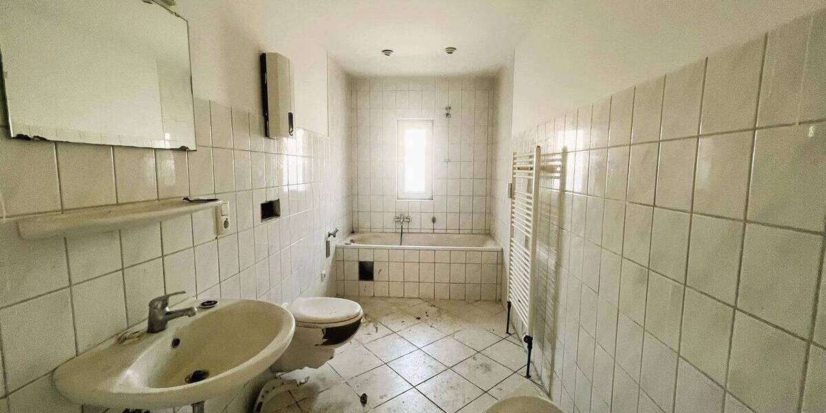 Etagenwohnung Mülheim an der Ruhr Styrum - 4 Zimmer, 164 m&sup2;, 180.000&euro; | Angebot:22135529