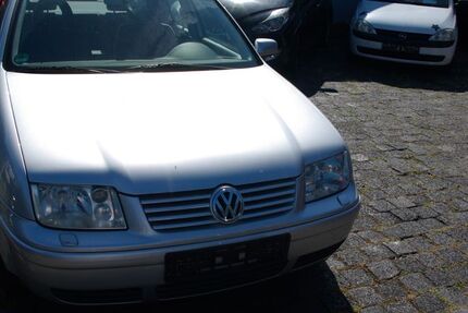 VW Bora 143.000 km 999 &euro; Bottrop 46242