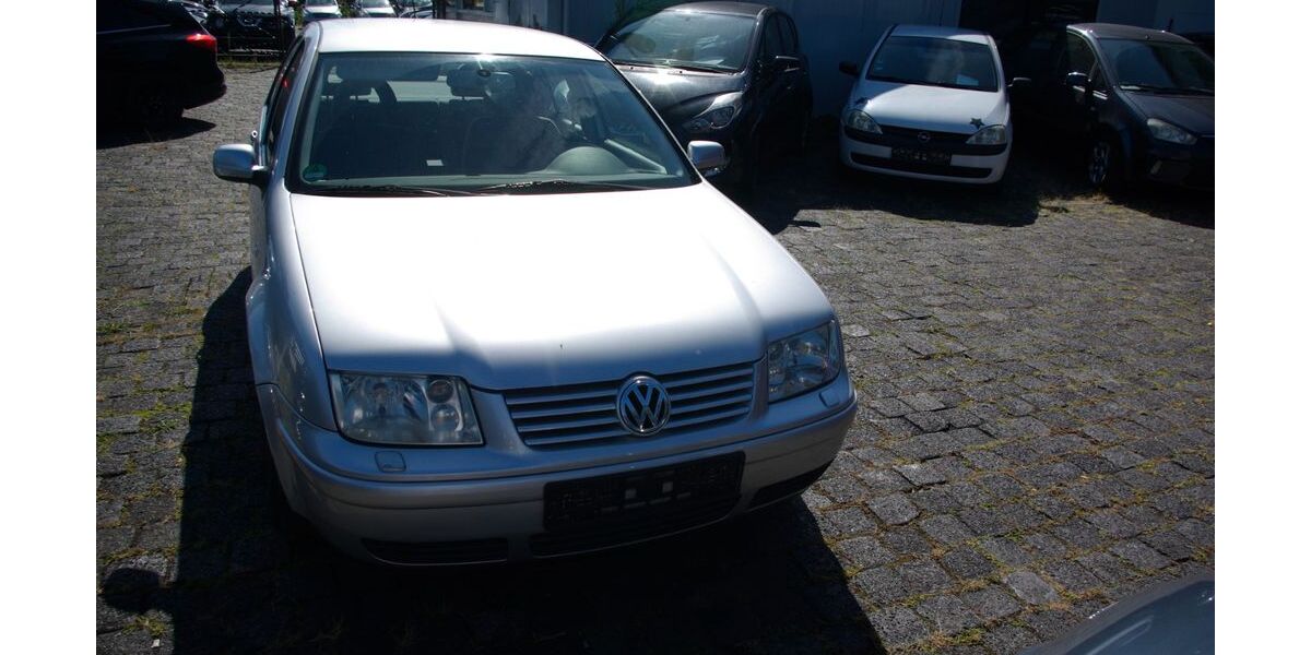 VW Bora 143.000 km 999 &euro; Bottrop 46242