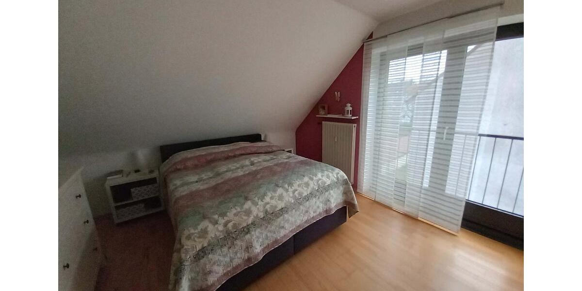 Dachgeschoßwohnung Essen Stadtbezirk V - 4.5 Zimmer, 92 m&sup2;, 210.000&euro; | Angebot:25238631