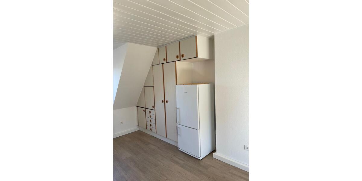 Dachgeschoßwohnung Essen Stadtbezirk VII - 2 Zimmer, 62 m&sup2;, 600&euro; | Angebot:26350508