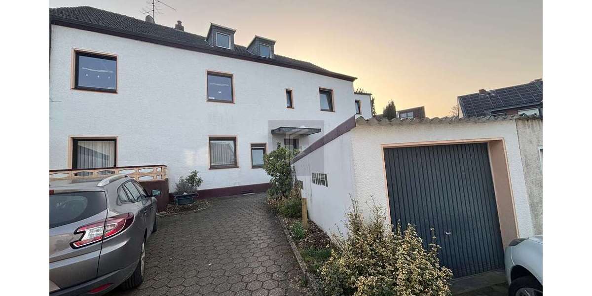 Einfamilienhaus Bochum Eppendorf - 11 Zimmer, 330 m&sup2;, 529.000&euro; | Angebot:27704591