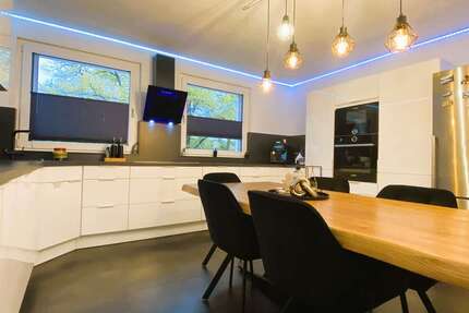 Wohnung zum Kaufen in Oberhausen 249.000 € 99.68 m² 4 zimmer