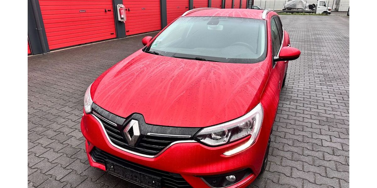 Renault Megane 151.245 km 8.999 &euro; Oberhausen 46145