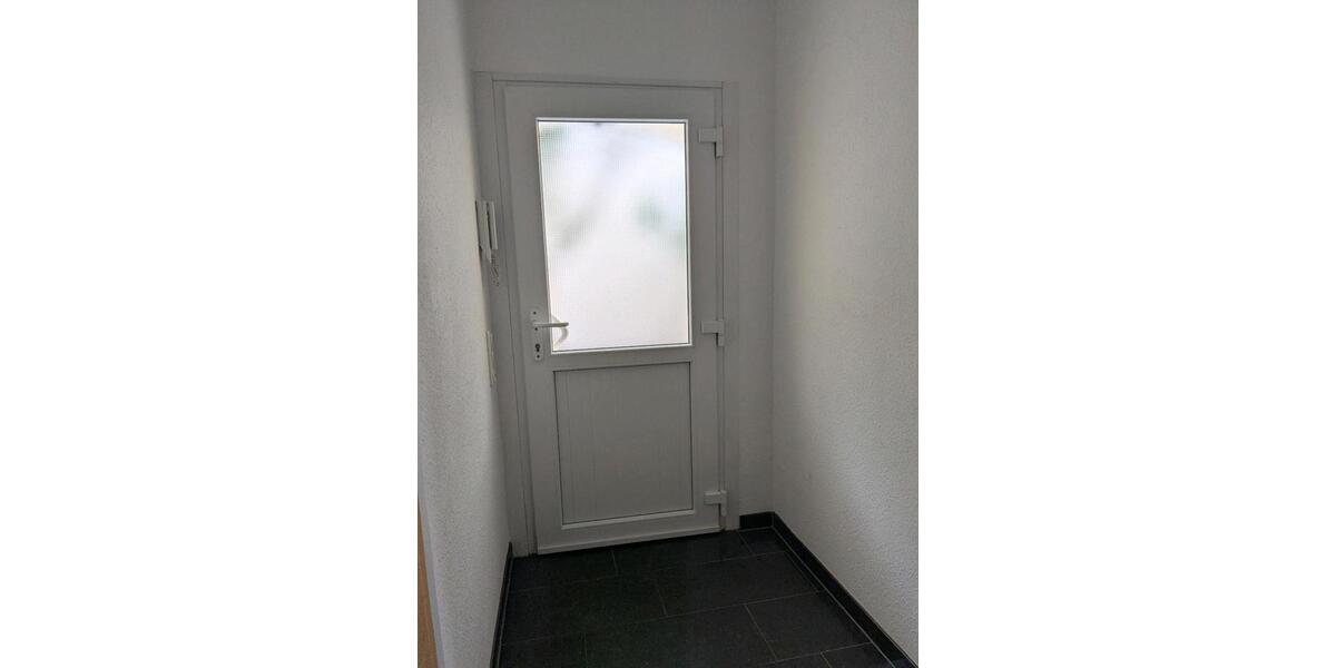 Erdgeschoßwohnung Duisburg Mittelmeiderich - 3 Zimmer, 70 m&sup2;, 580&euro; | Angebot:26231899