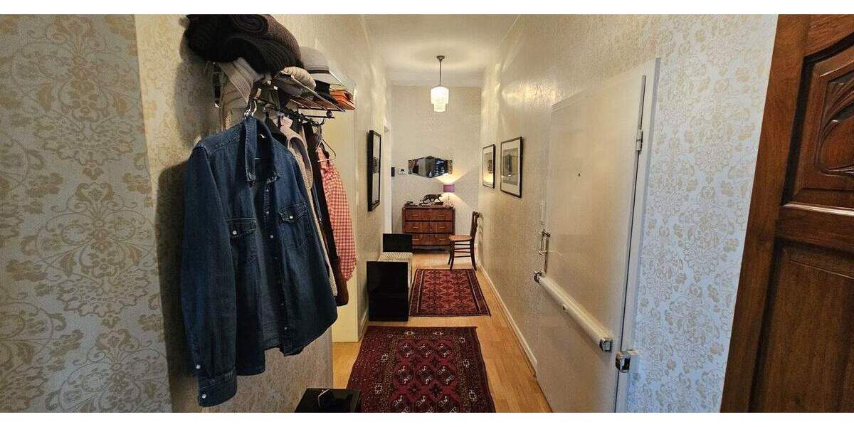 Etagenwohnung Essen Huttrop - 3 Zimmer, 87 m&sup2;, 250.000&euro; | Angebot:25631079