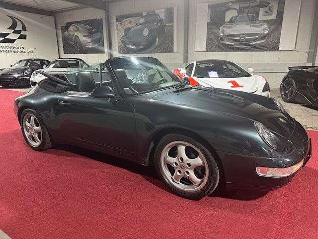 993