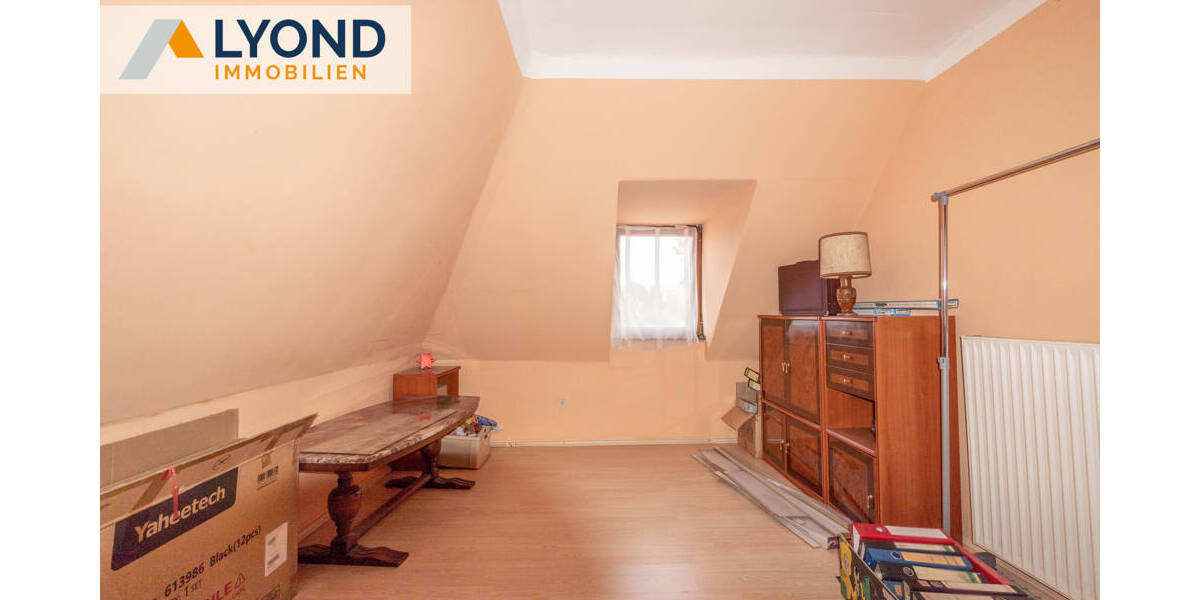 Exponierte Lage in Moers-Kapellen Doppelhaushälfte mit Potenzial- ruhige und zentrale Lage 8 zimmer