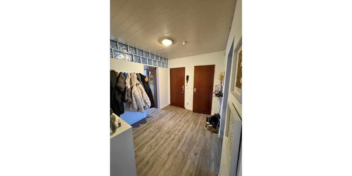 Wunderschöne DG-Wohnung mit Balkon auf Hochstr in Recklinghausen 3.5 zimmer