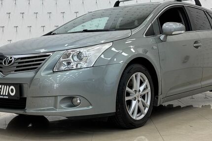 Toyota Avensis 296.854 km 3.700 &euro; Oberhausen 46149