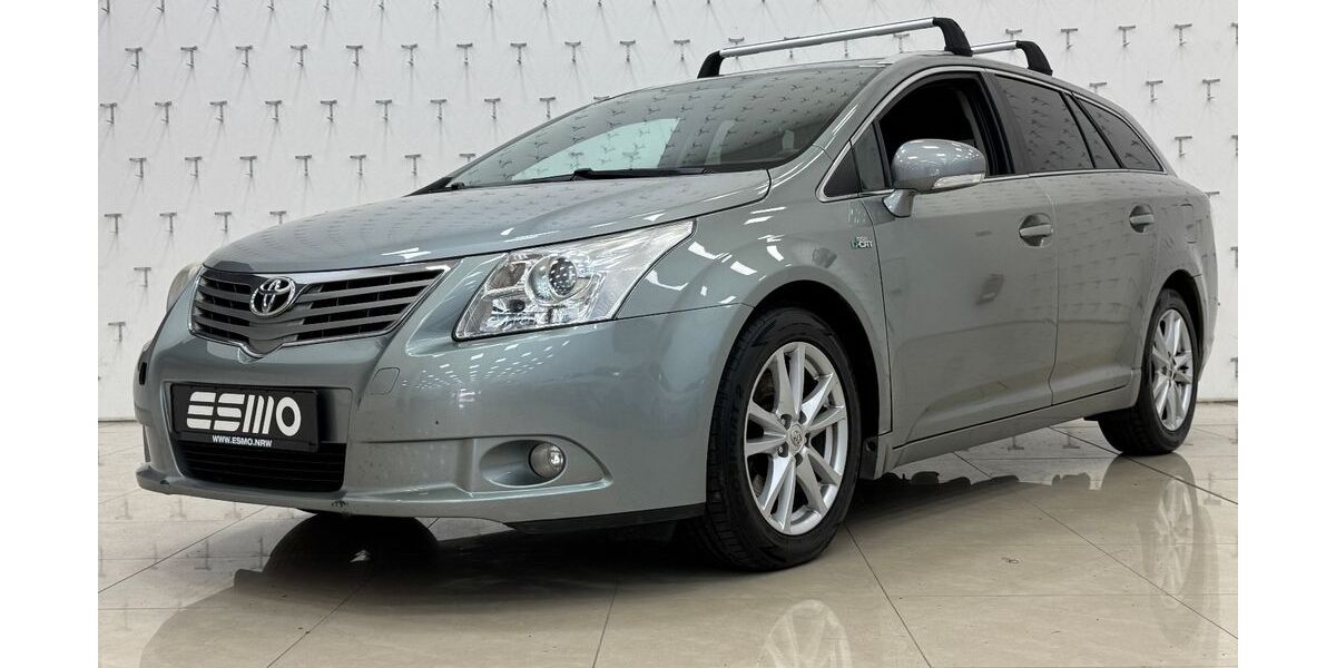 Toyota Avensis 296.854 km 3.700 &euro; Oberhausen 46149