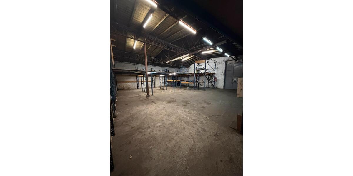 Lagerhalle in Bochum-Wattenscheid – ca. 220 m² auf 2 Etagen zimmer