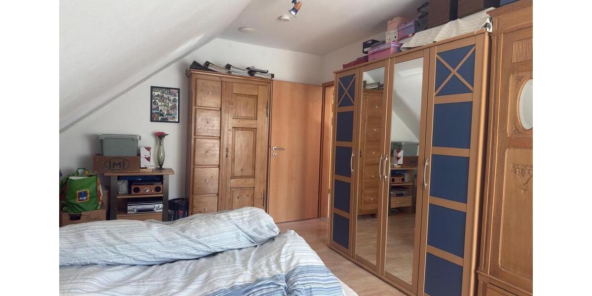 Dachgeschoßwohnung Duisburg Duisburg-Mitte - 2.5 Zimmer, 65 m&sup2;, 189.000&euro; | Angebot:26815438