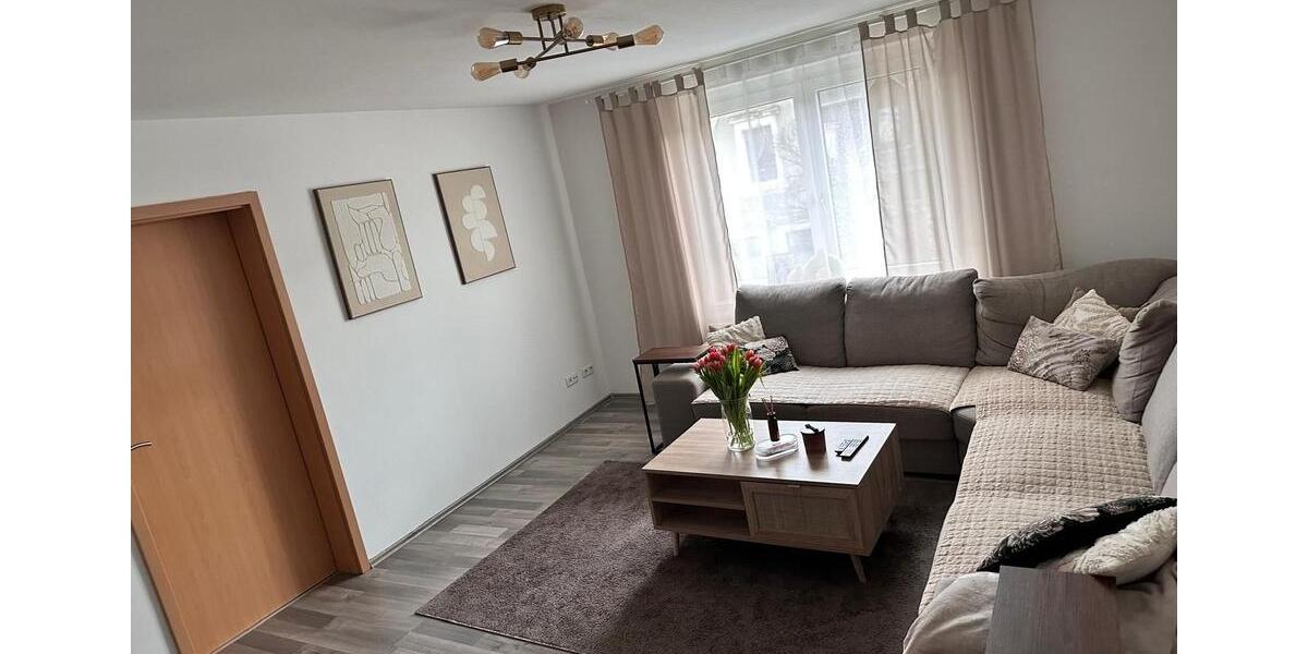 Dachgeschoßwohnung Gelsenkirchen Gelsenkirchen-Mitte - 3 Zimmer, 90 m&sup2;, 700&euro; | Angebot:24671223