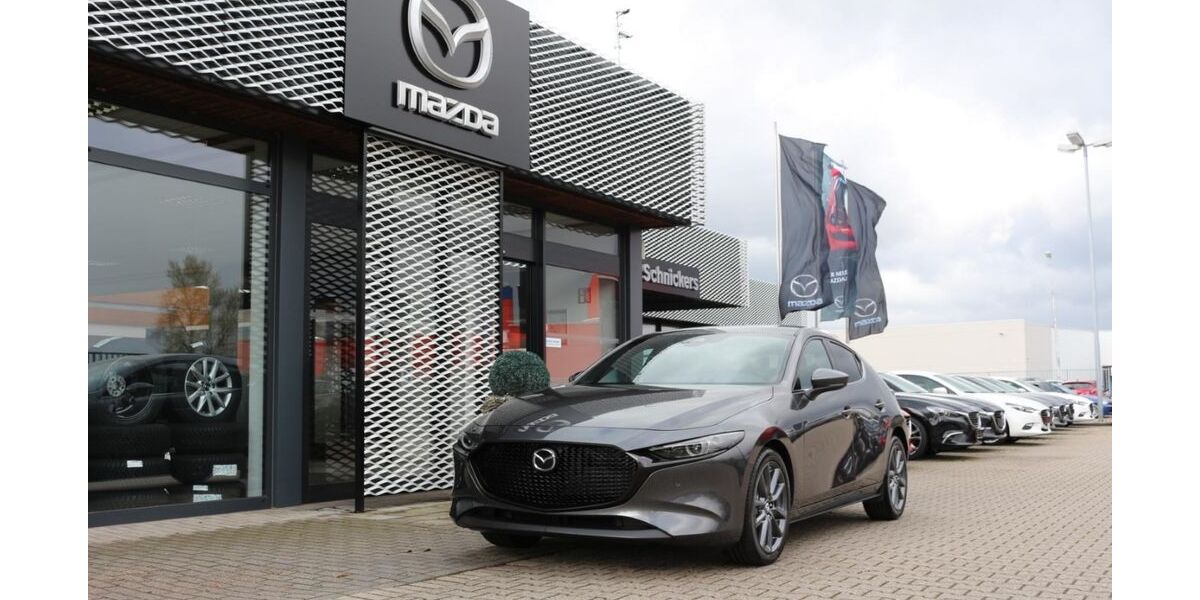 Mazda 3 123.496 km 17.992 &euro; Moers 47441