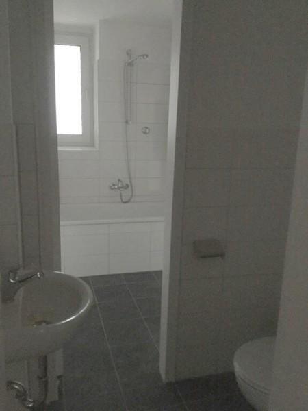 Auto? Unnötig! Mitten in der City: zentrale 4-Zimmer-Wohnung (keine Zahlung über das Jobcenter) zimmer